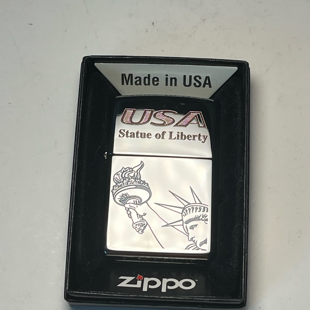2016 unfired Statue of Liberty Zippo